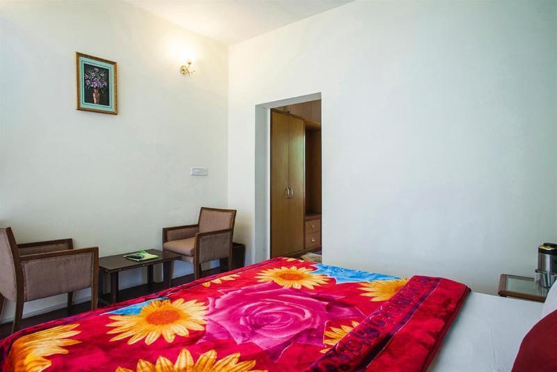 Oyo 28425 Dal Lake Resort Dharamshala Exterior photo