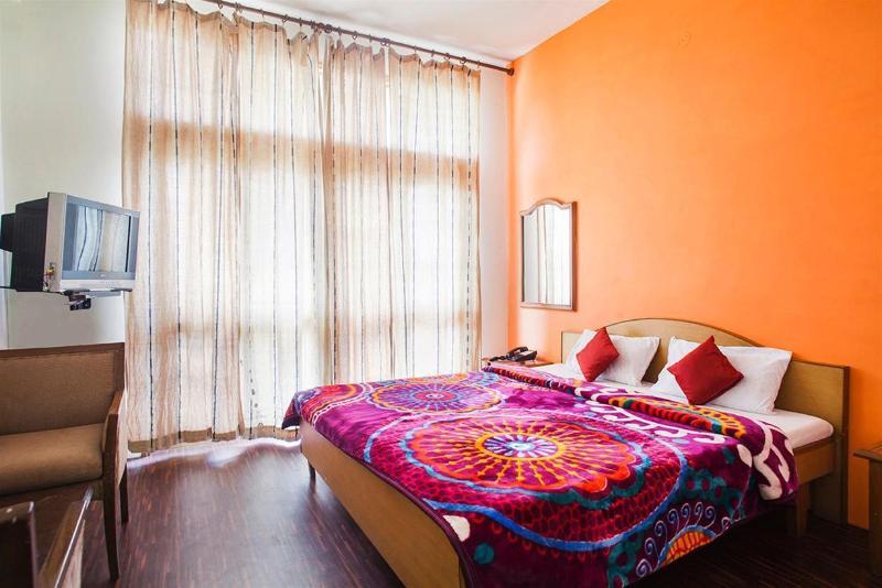 Oyo 28425 Dal Lake Resort Dharamshala Exterior photo